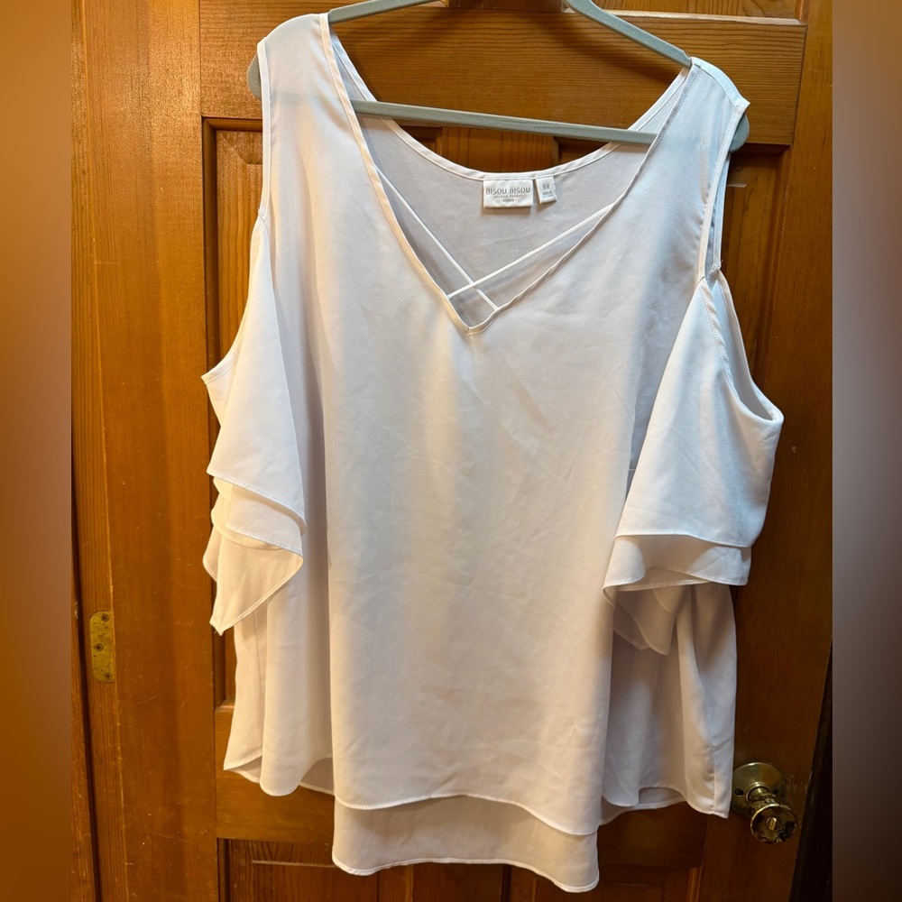 Bisou Bisou Cream Cold-Shoulder V-Neck Blouse with Ruffle Sleeves